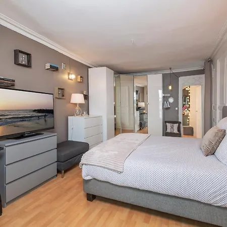 公寓 Calme Et Cosy, Place Du Ralliement *